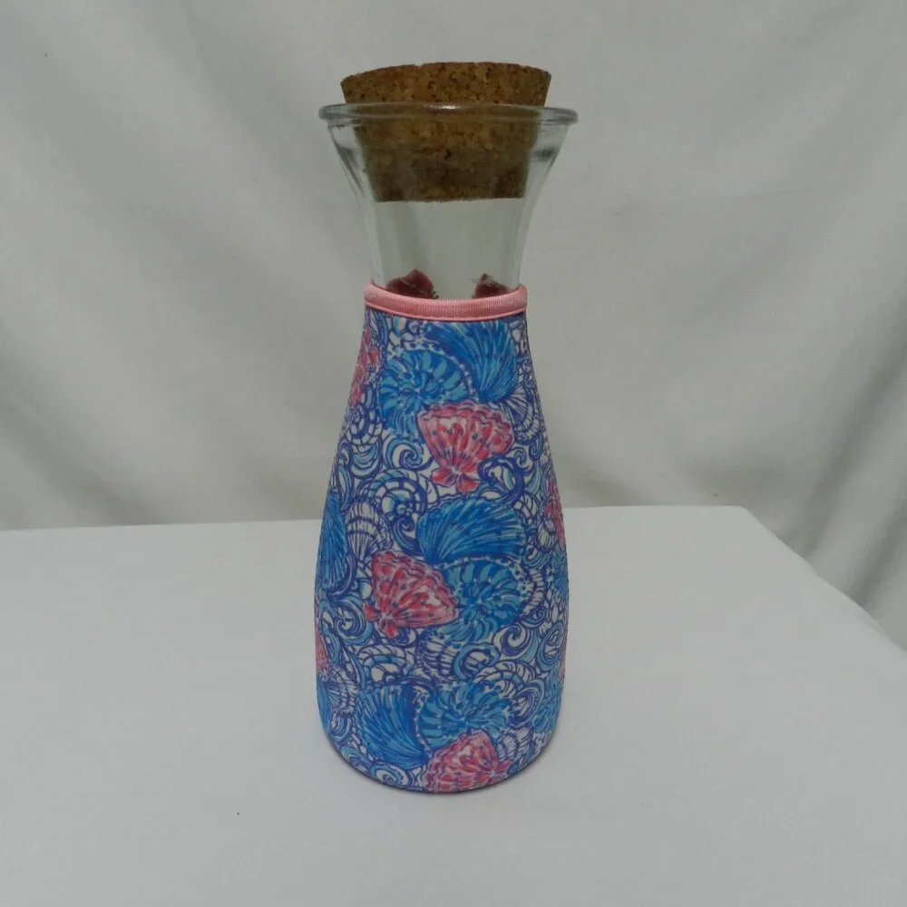 Lilly Pulitzer Raising Shell Glass Carafe Cork stopper & Koozie Sleeve 10
